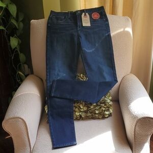 NWT Girl's 710 Super Skinny Levi's-Size 16 Reg​​​​​​​​